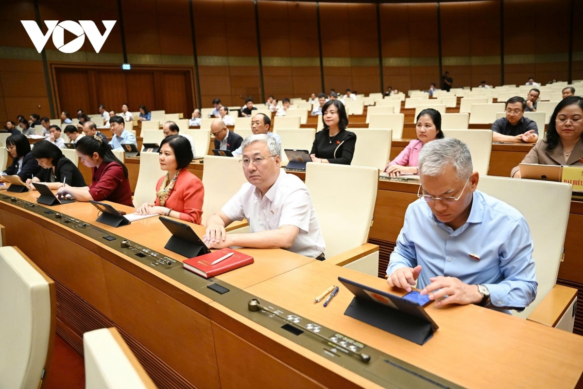 Dbqh chuyen trach tan thanh su dung mot bo sach giao khoa tren toan quoc hinh anh 3