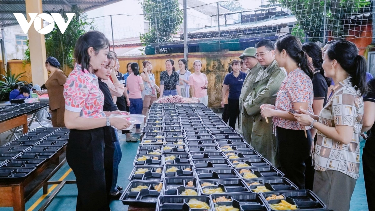 lao cai khan truong di doi hon 1.000 ho dan khoi cac khu vuc co nguy co sat lo, lu quet hinh anh 5