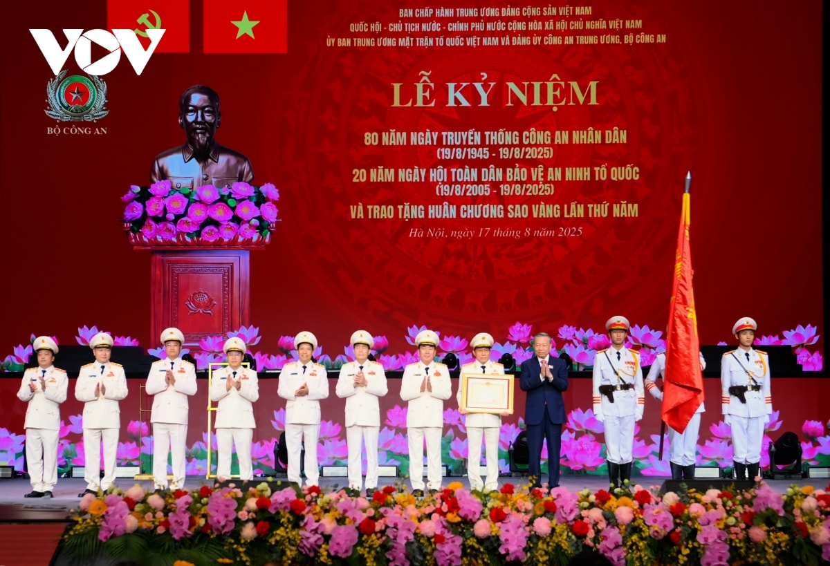 Dai hoi dai bieu Dang bo cong an trung uong lan thu viii vung mot niem tin quyet thang hinh anh 2