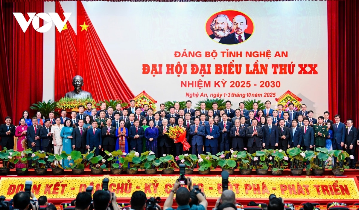 be mac Dai hoi lan thu xx, nghe an dat muc tieu den nam 2030 tro thanh tinh kha hinh anh 2
