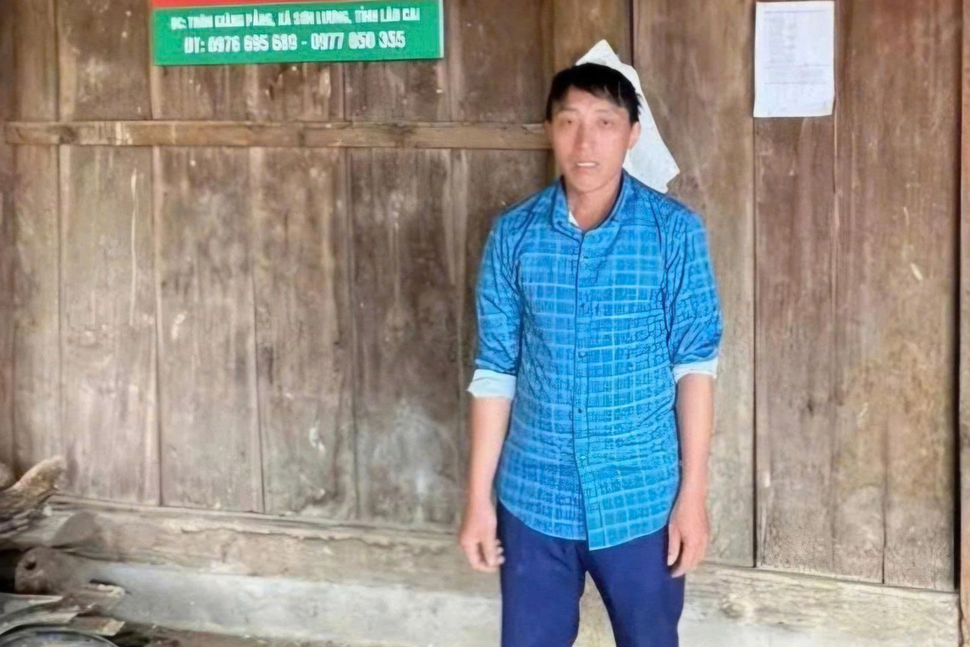 Trưởng thôn Giàng A Rình. (Ảnh: Báo Lào Cai)