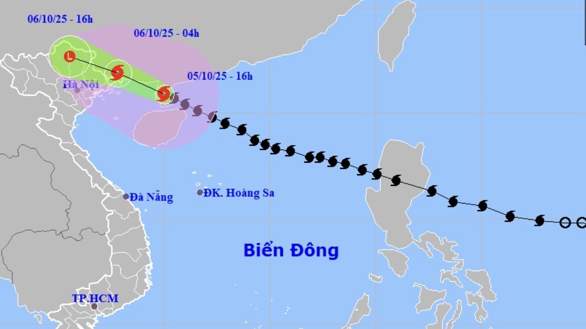 bao so 11 tien gan dat lien, cach quang ninh khoang 230km hinh anh 1