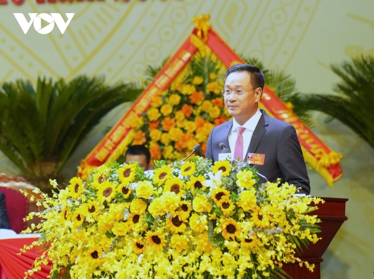 Ong le ngoc quang tiep tuc giu chuc bi thu tinh uy quang tri hinh anh 2