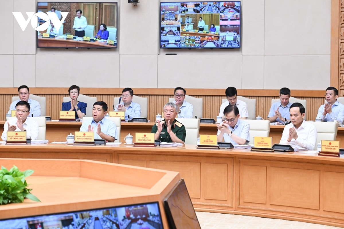 thu tuong no luc dat muc tieu tang truong 8,3-8,5 nam 2025 hinh anh 4