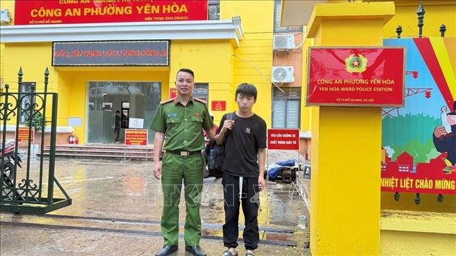 kip thoi giai cuu nam thanh nien khoi bay lua dao online hinh anh 1