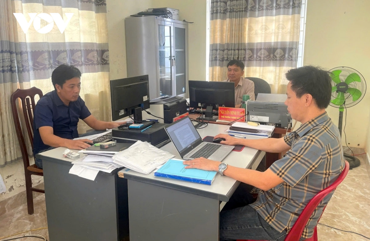 sau 3 tháng đưa cán bộ cấp tỉnh về hỗ trợ cấp xã, nhiều vướng mắc được tháo gỡ hình ảnh 2 sau 3 thang dua can bo cap tinh ve ho tro cap xa, nhieu vuong mac duoc thao go hinh anh 2
