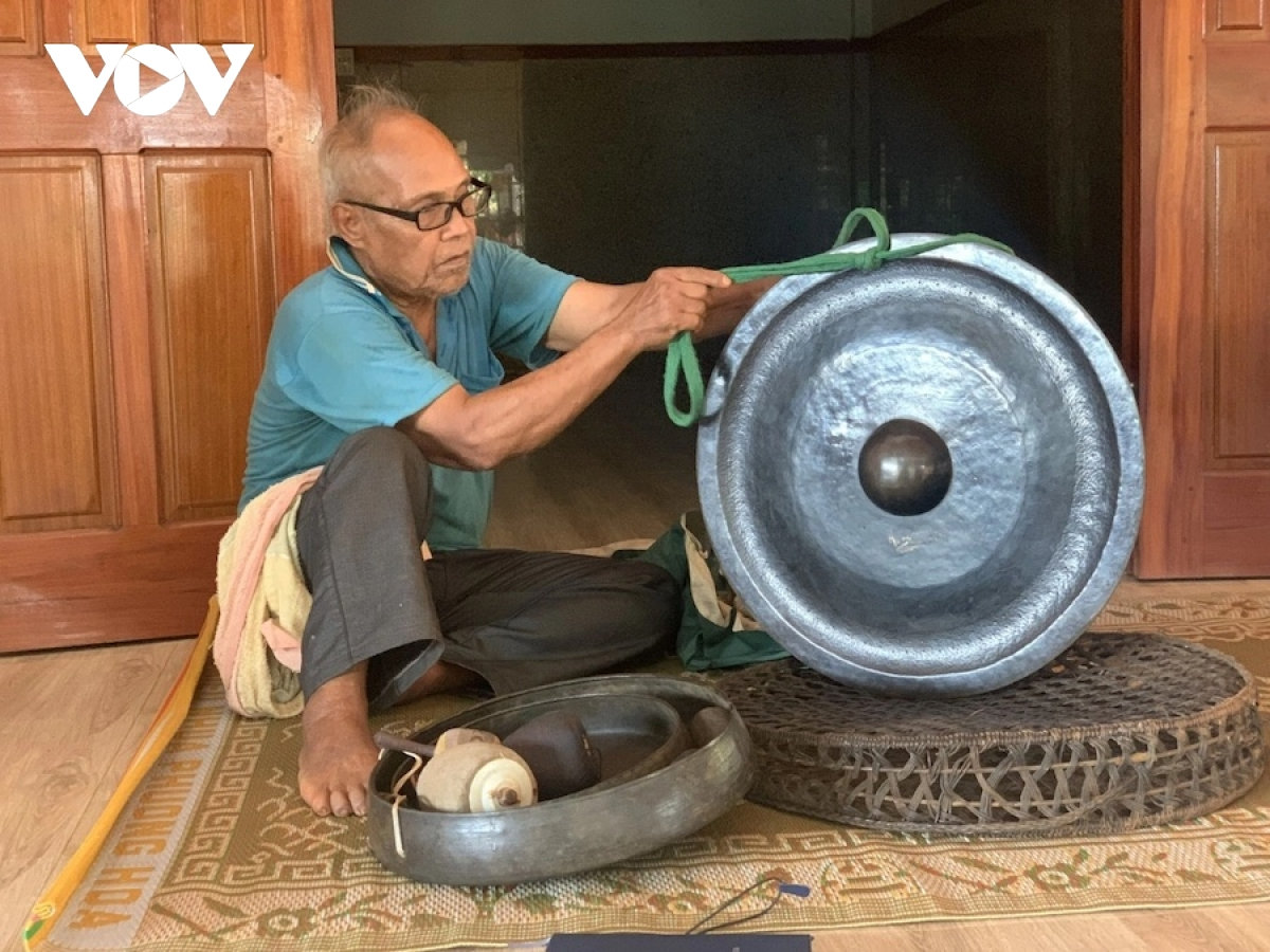 cong chieng di san quy bau cua dong bao dan toc thieu so gia lai hinh anh 2
