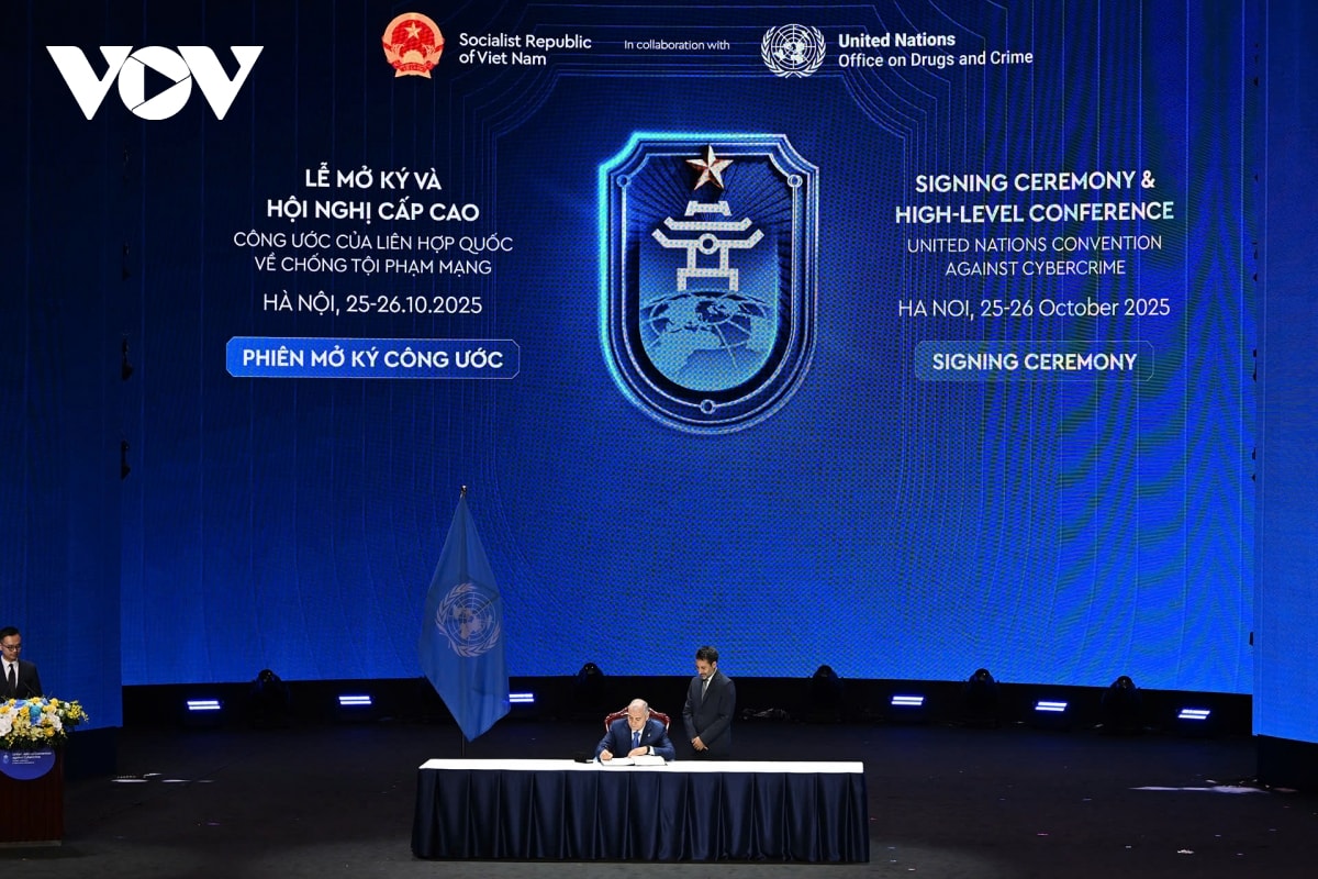 chủ tịch nước chủ trì lễ mở ký công ước của liên hợp quốc về chống tội phạm mạng hình ảnh 4 chu tich nuoc chu tri le mo ky cong uoc cua lien hop quoc ve chong toi pham mang hinh anh 4