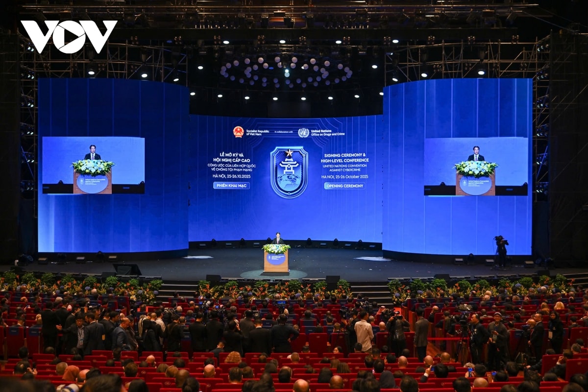 chủ tịch nước chủ trì lễ mở ký công ước của liên hợp quốc về chống tội phạm mạng hình ảnh 1 chu tich nuoc chu tri le mo ky cong uoc cua lien hop quoc ve chong toi pham mang hinh anh 1