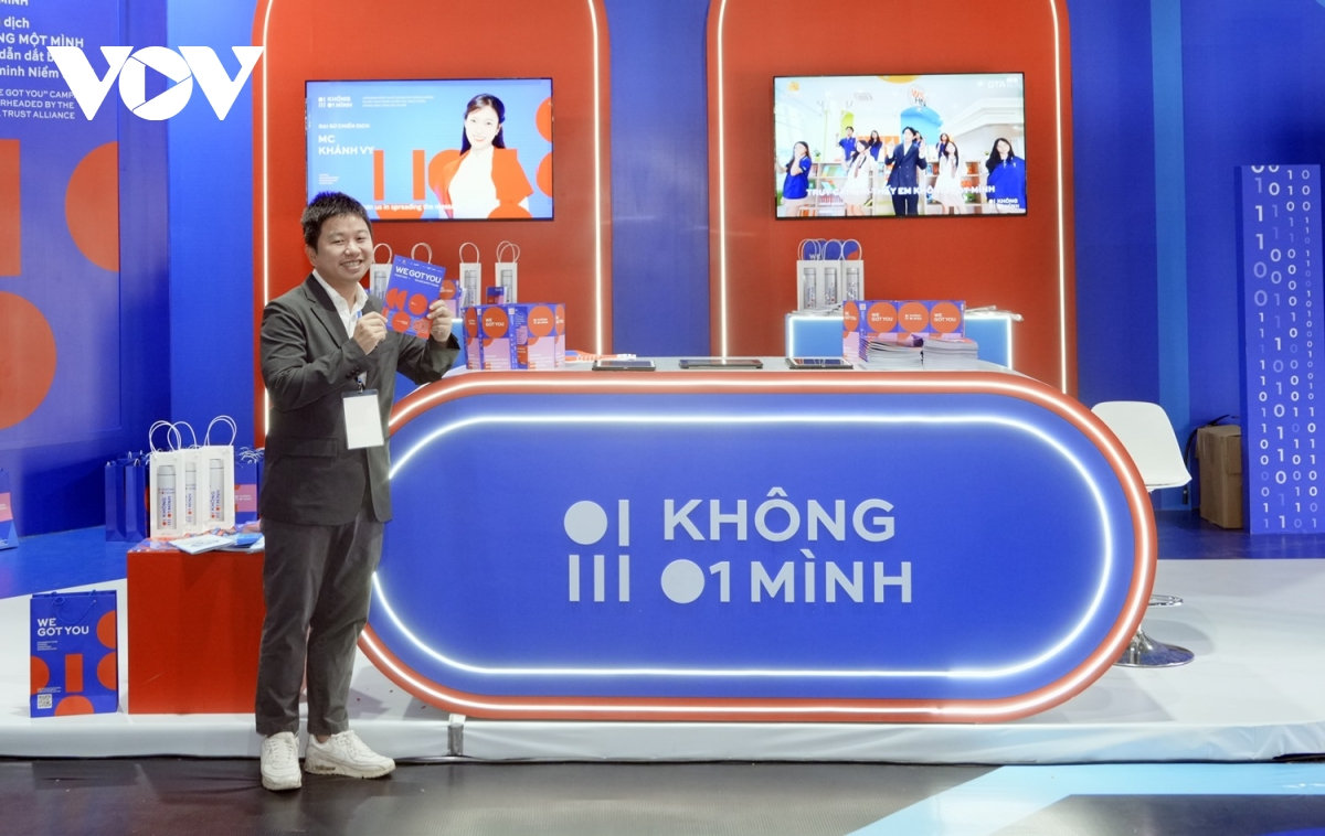 chien dich khong mot minh viet tiep tinh than cong uoc ha noi hinh anh 2