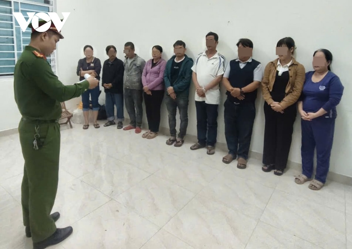 khởi tố 9 đối tượng lợi dụng đám tang để tổ chức đánh bạc hình ảnh 1 khoi to 9 doi tuong loi dung dam tang de to chuc danh bac hinh anh 1