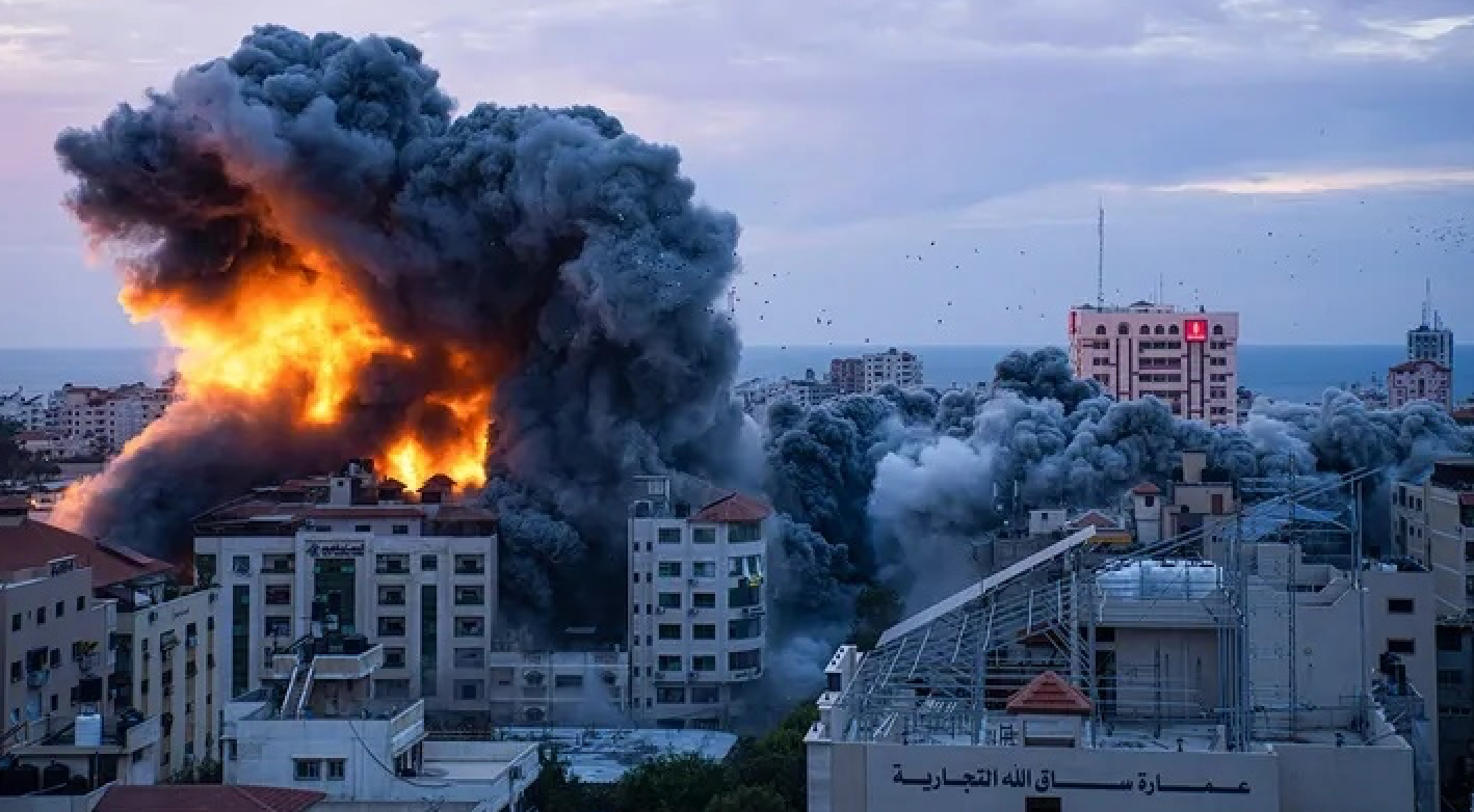 Một trong những cuộc tấn công của Israel vào dải Gaza. (Ảnh: Getty)