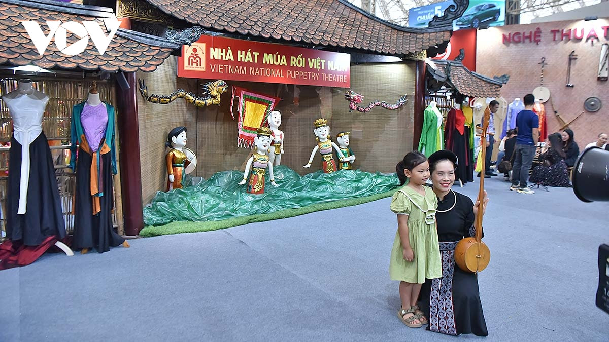 nghệ thuật rối truyền thống thu hút khán giả tại hội chợ mùa thu 2025 hình ảnh 4 nghe thuat roi truyen thong thu hut khan gia tai hoi cho mua thu 2025 hinh anh 4