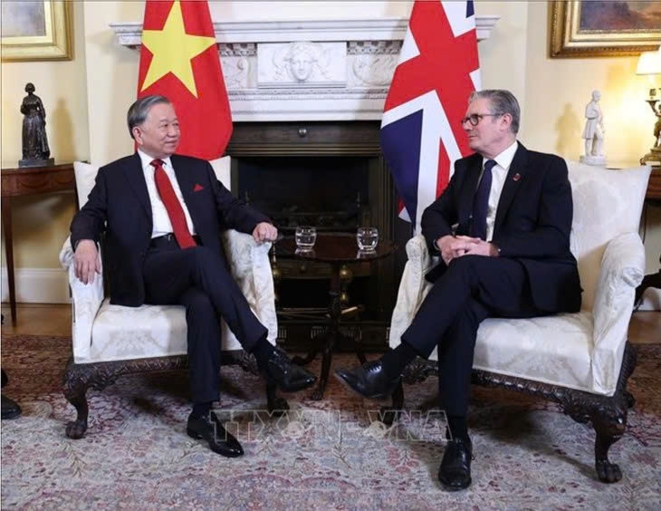 tong bi thu to lam hoi dam voi thu tuong anh keir starmer hinh anh 2