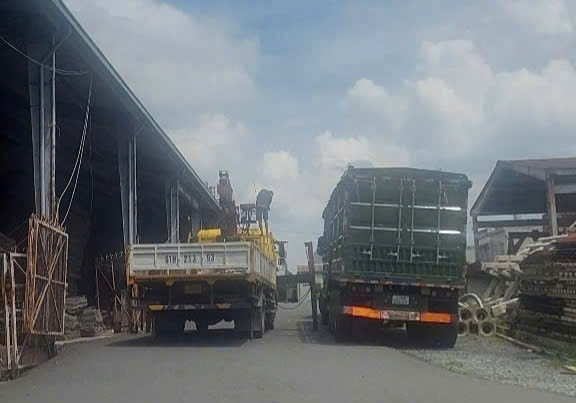 còn 79 vị trí tắc, sạt lở đường do mưa lũ lớn tại khu vực miền trung, tây nguyên hình ảnh 4 con 79 vi tri tac, sat lo duong do mua lu lon tai khu vuc mien trung, tay nguyen hinh anh 4