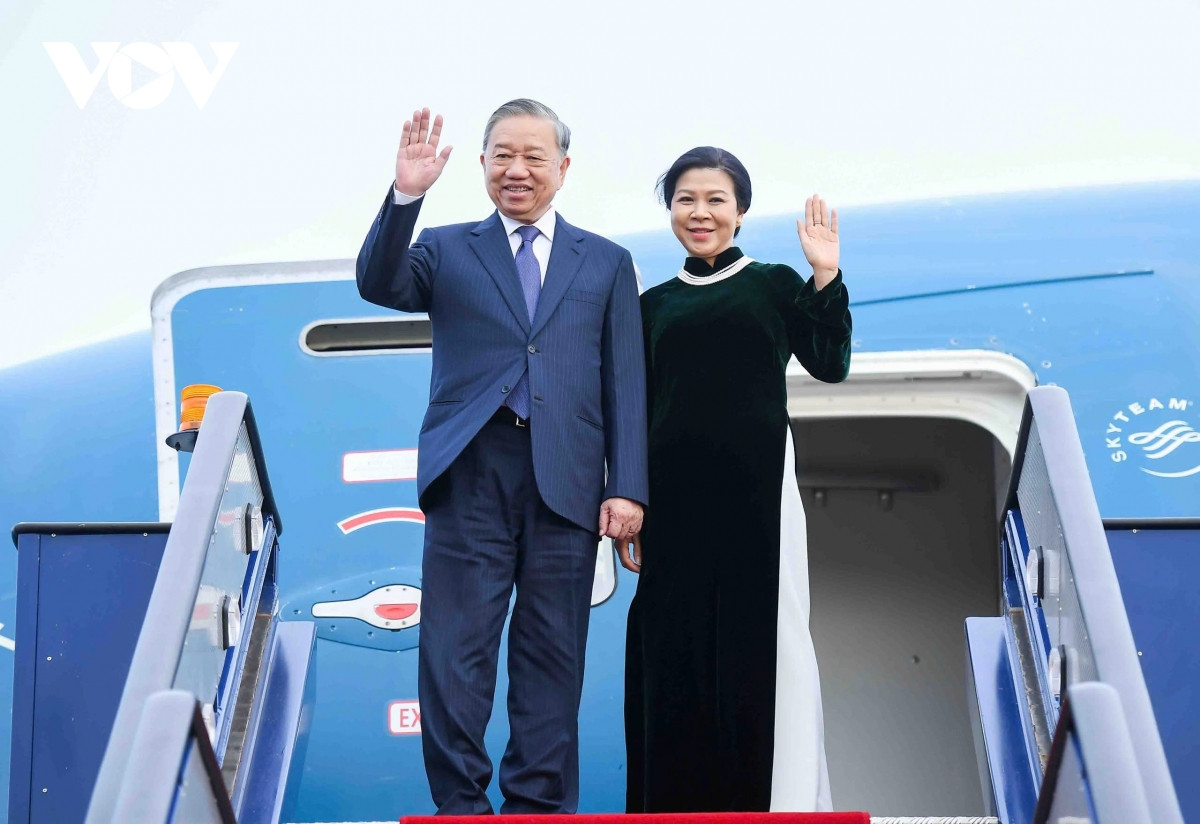 tong bi thu to lam ve den ha noi, ket thuc tot dep chuyen tham vuong quoc anh hinh anh 1