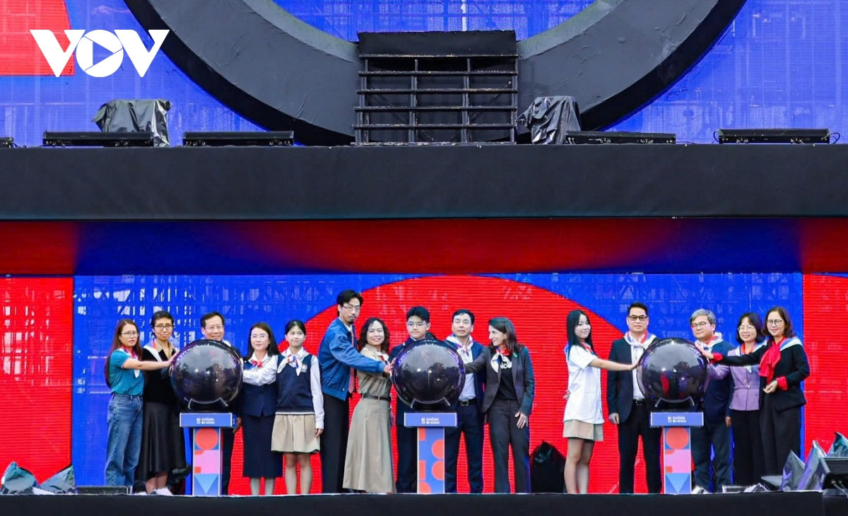 90 nan nhan cac vu bat coc truc tuyen la nu gioi tre tuoi hinh anh 2