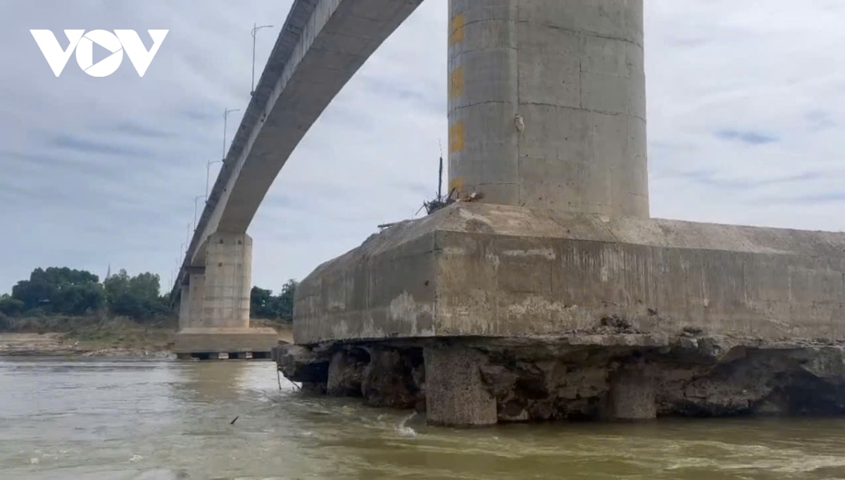 bộ xây dựng yêu cầu khẩn trương kiểm định, đánh giá độ an toàn của cầu sông lô hình ảnh 1 bo xay dung yeu cau khan truong kiem dinh, danh gia do an toan cua cau song lo hinh anh 1