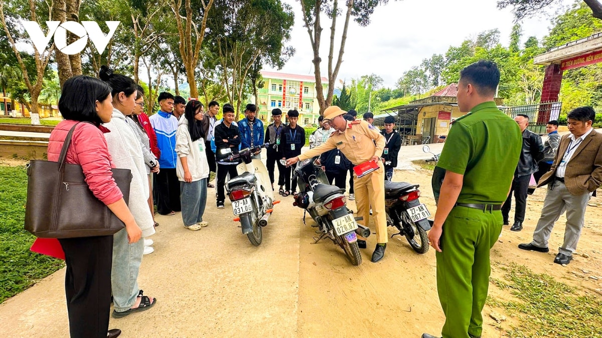 Dien bien se lap camera o cong truong hoc de chan chinh vi pham giao thong hinh anh 1