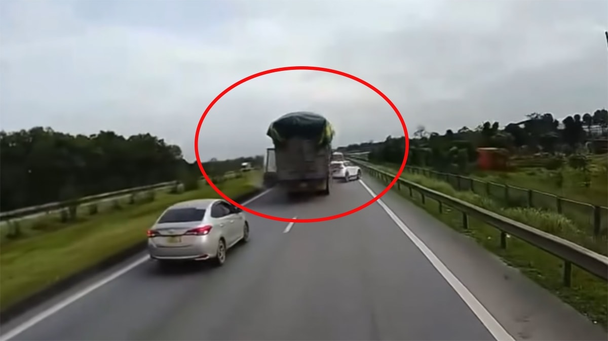 7 o to bi xe tai dam lien hoan o cao toc ha noi - thai nguyen, un tac keo dai hinh anh 1