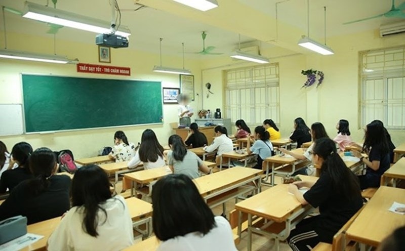 co nen cong khai danh sach giao vien day them va hoc sinh hoc them hinh anh 1