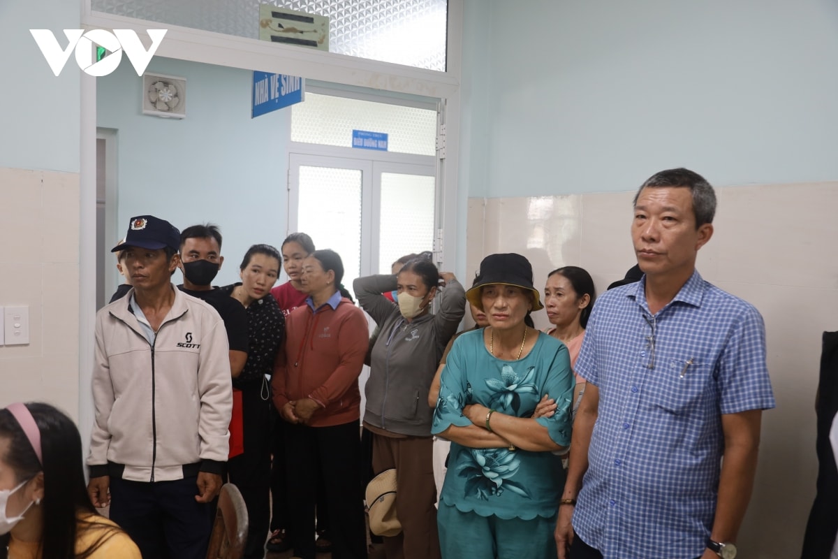 kỳ tích trên biển của 3 ngư dân lý sơn từ cõi chết trở về hình ảnh 3 ky tich tren bien cua 3 ngu dan ly son tu coi chet tro ve hinh anh 3