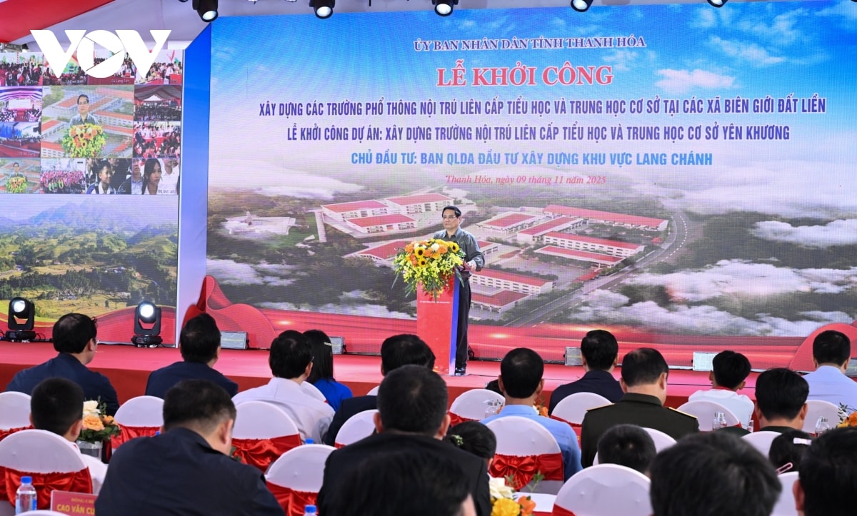 thu tuong ngoi truong la niem tin, khat vong cua hoc sinh, phu huynh xa bien gioi hinh anh 1