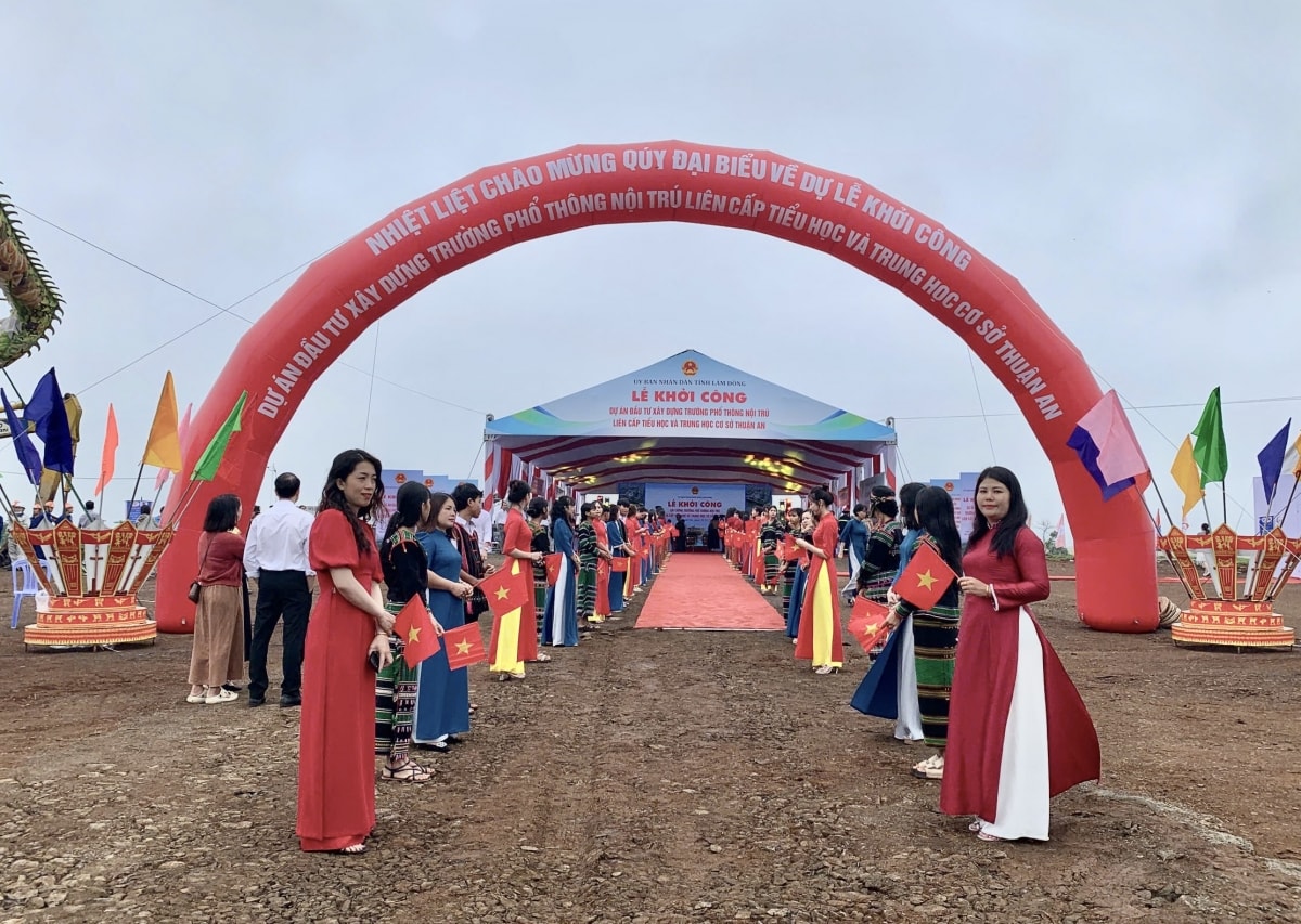 Dong loat khoi cong xay dung nhieu truong noi tru tren toan quoc hinh anh 3