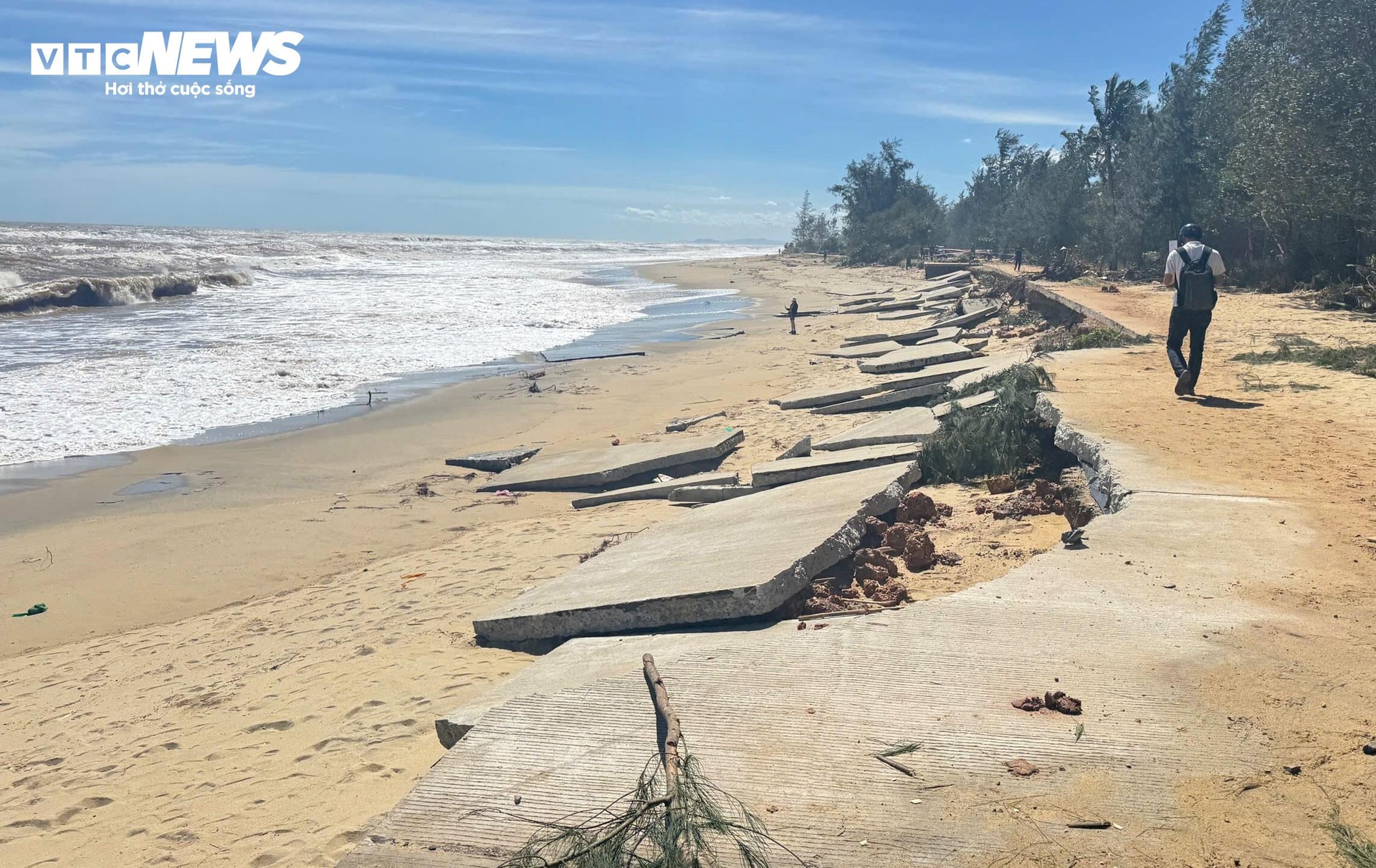 Theo ông Ngô Văn Thanh, Chủ tịch UBND xã Long Phụng, tình trạng sạt lở tuyến đường giao thông đang ảnh hưởng trực tiếp đến hơn 600 hộ dân ở các thôn: An Chuẩn, Kỳ Tân và Vinh Phú. Sau khi nhận thông tin, xã đã báo cáo và đề nghị UBND tỉnh Quảng Ngãi kiểm tra thực tế, sớm có biện pháp khắc phục, trong đó ưu tiên đầu tư kinh phí, xây dựng kè chống sạt lở, đảm bảo an toàn, giúp người dân yên tâm ổn định cuộc sống, sản xuất.