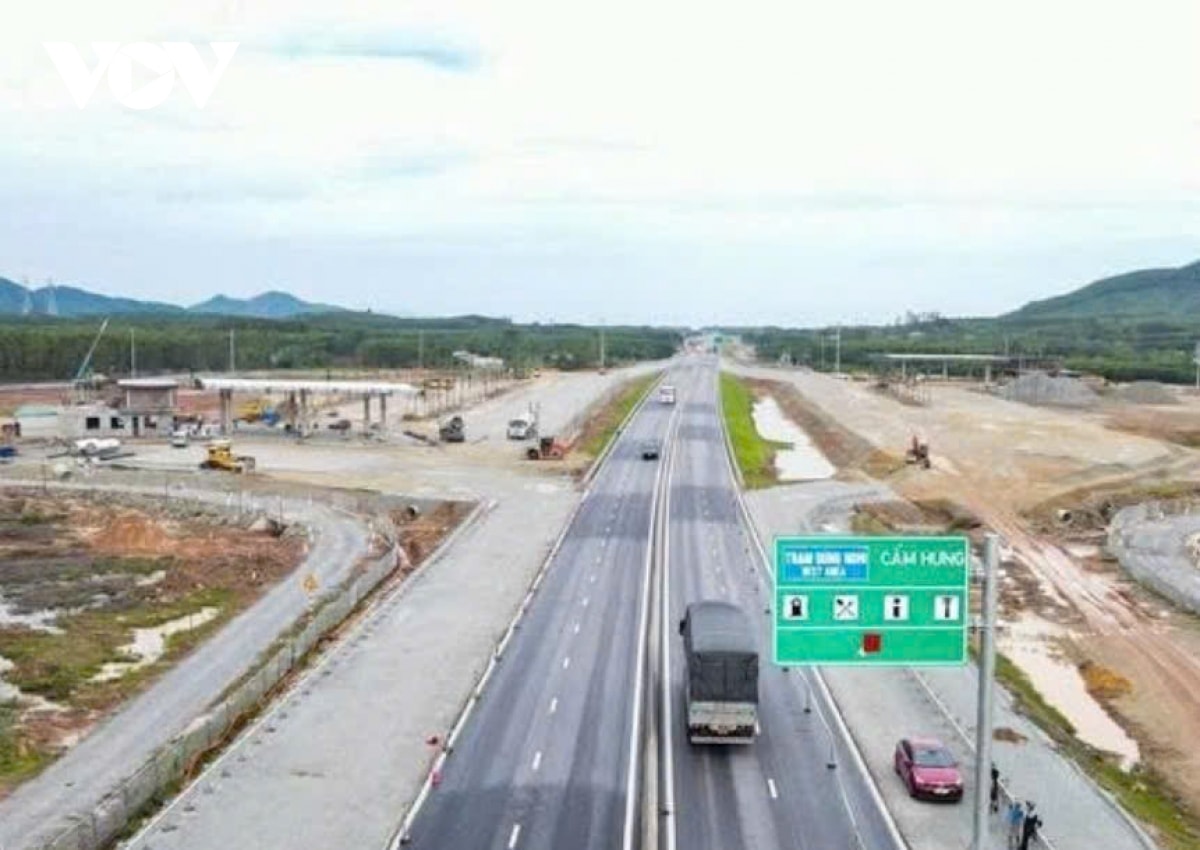 vuong mat bang, nhieu tram dung nghi cao toc bac - nam tiep tuc cham tien do hinh anh 4