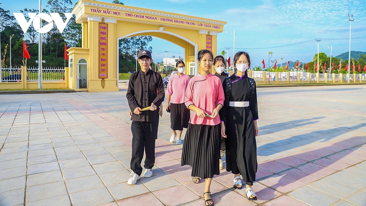 Dau tu truong noi tru vung bien bao dam cong bang giao duc hinh anh 1