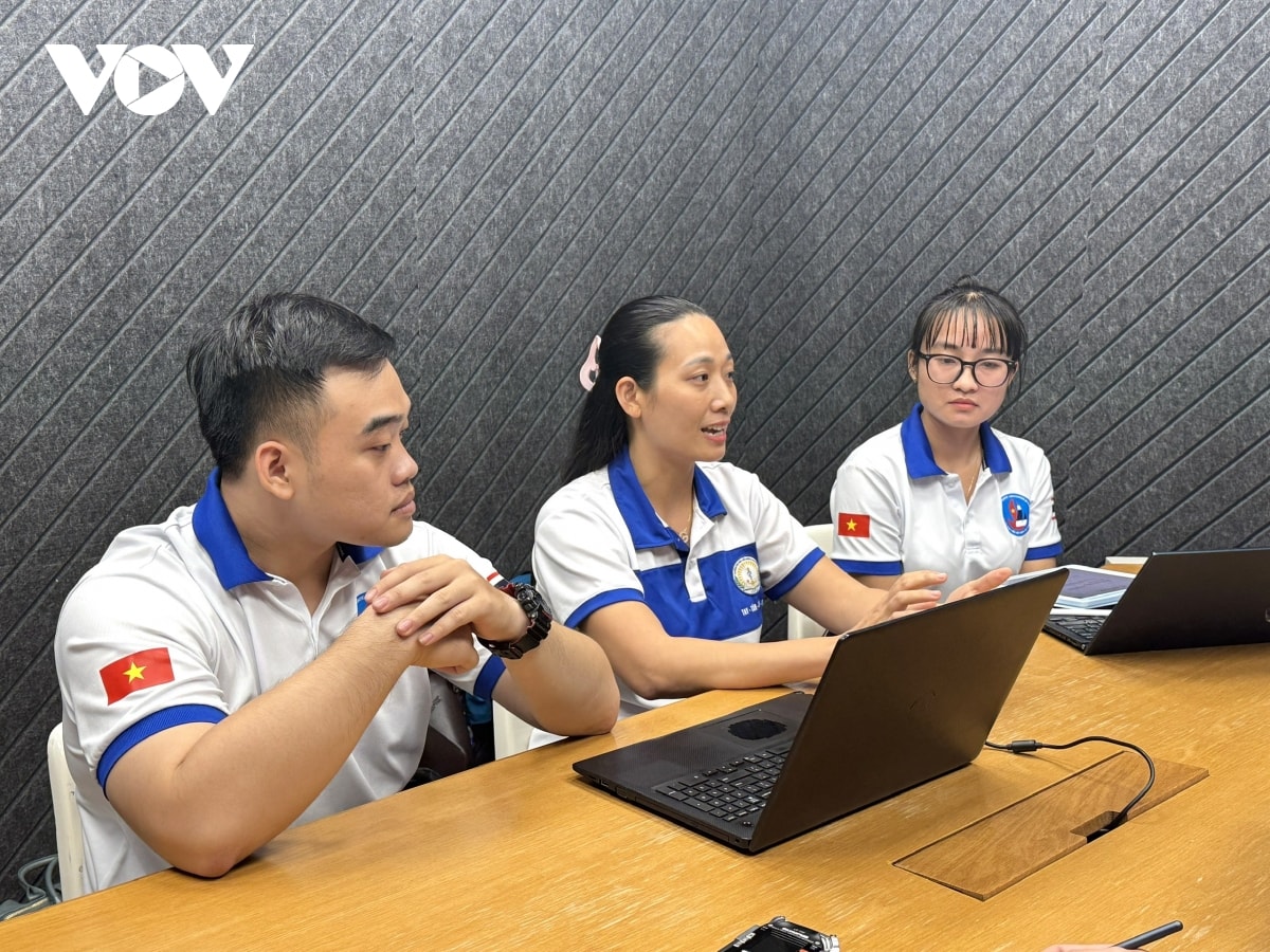 trí thức trẻ việt nam tại thái lan góp ý văn kiện Đại hội xiv của Đảng hình ảnh 2 tri thuc tre viet nam tai thai lan gop y van kien Dai hoi xiv cua Dang hinh anh 2