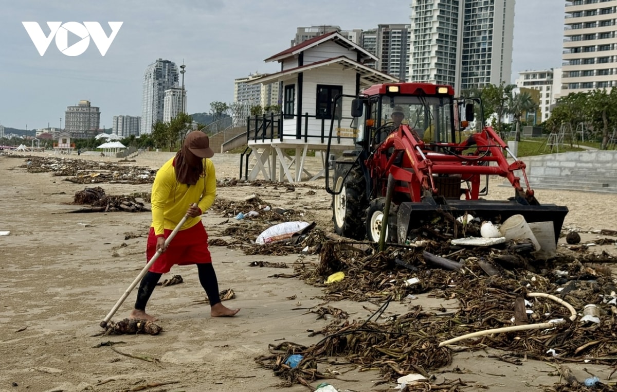 rac dai duong tran vao bo bien o vung tau chua co dau hieu dung lai hinh anh 3