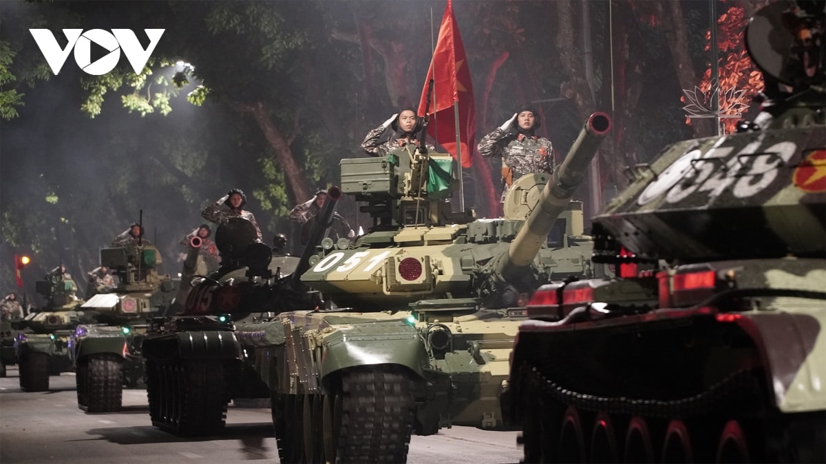 du thao van kien Dai hoi xiv co buoc dot pha ve tu duy an ninh - quoc phong hinh anh 2