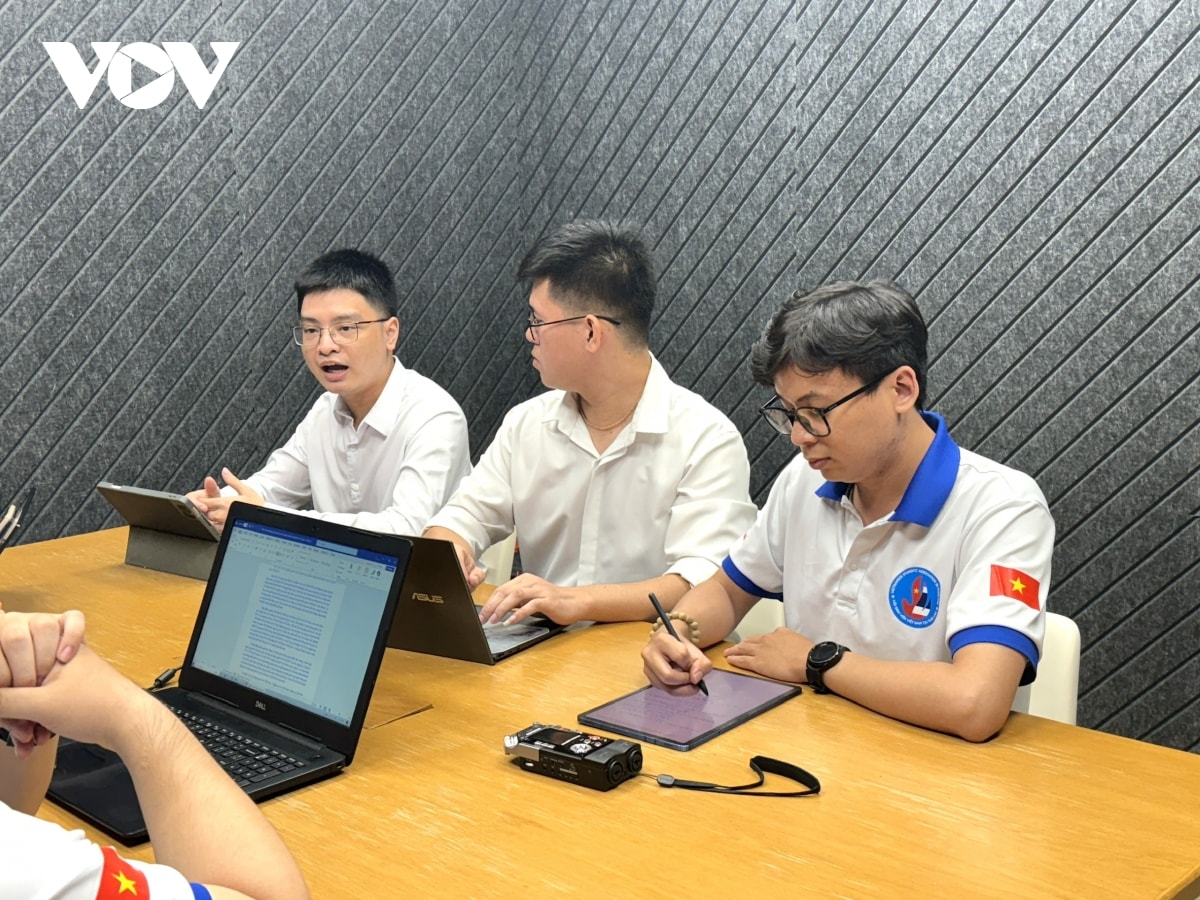 trí thức trẻ việt nam tại thái lan góp ý văn kiện Đại hội xiv của Đảng hình ảnh 1 tri thuc tre viet nam tai thai lan gop y van kien Dai hoi xiv cua Dang hinh anh 1