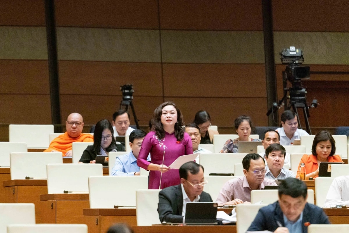  thi tuyen cong chuc can cong khai, minh bach, tranh tinh trang tuyen nguoi than hinh anh 2