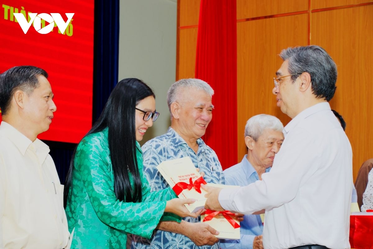 mttq tp.hcm kiện toàn bộ máy, hướng đến mô hình hai cấp hiệu quả hình ảnh 4 mttq tp.hcm kien toan bo may, huong den mo hinh hai cap hieu qua hinh anh 4