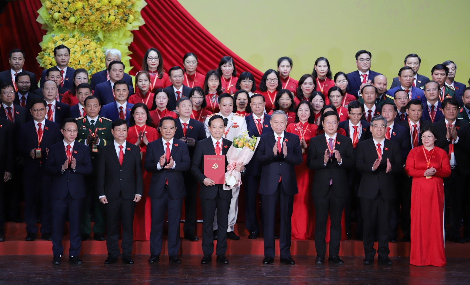 Lãnh đạo không phải người địa phương: Dấu ấn đổi mới trong công tác nhân sự - 1