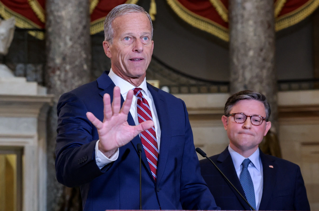 Lãnh đạo phe đa số tại Thượng viện Mỹ John Thune phát biểu trong cuộc họp báo vào ngày chính phủ đóng cửa một phần. (Ảnh: Reuters)