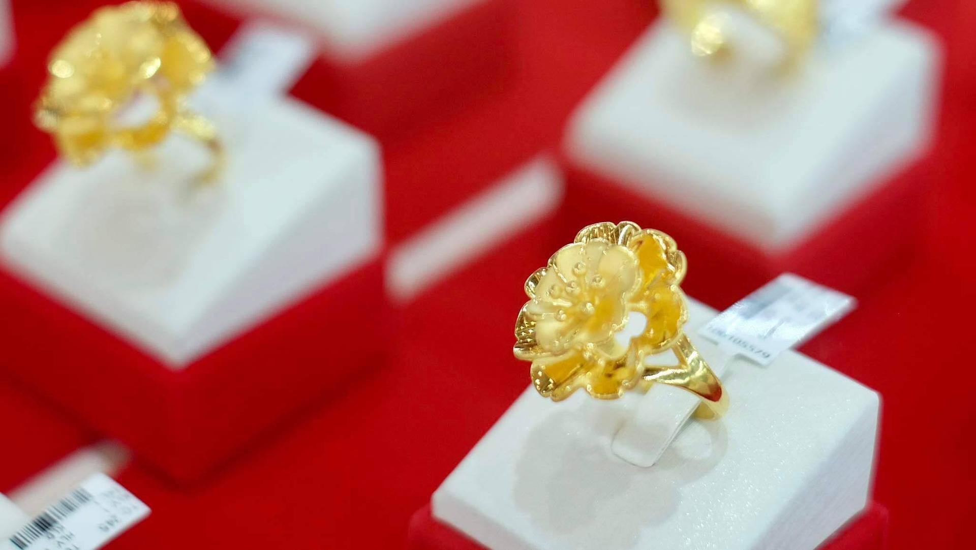 Giá vàng hôm nay quay đầu giảm. (Ảnh: Công Hiếu).