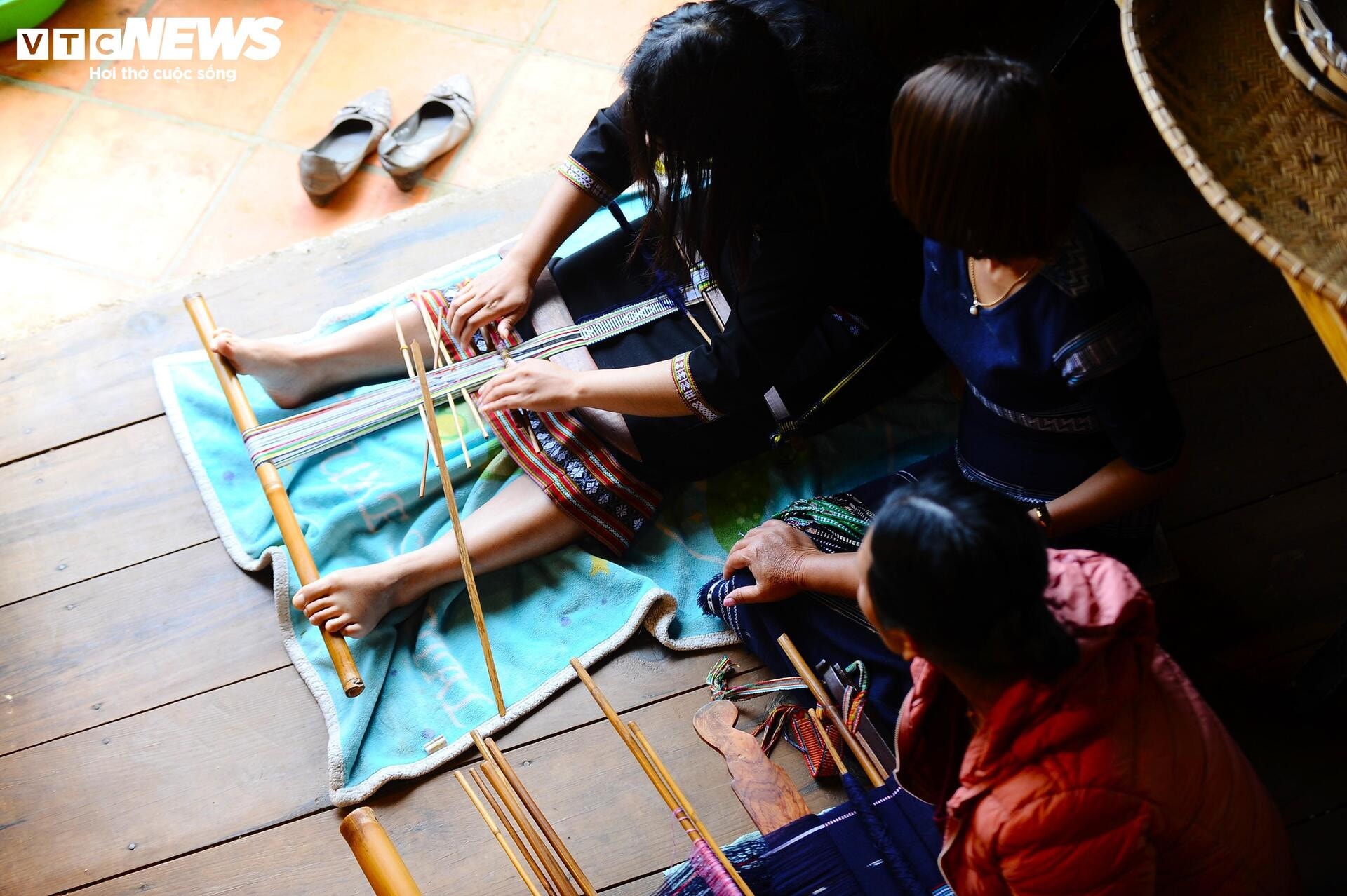 Độc đáo nghề dệt thổ cẩm của người K'ho dưới chân núi LangBiang - 8
