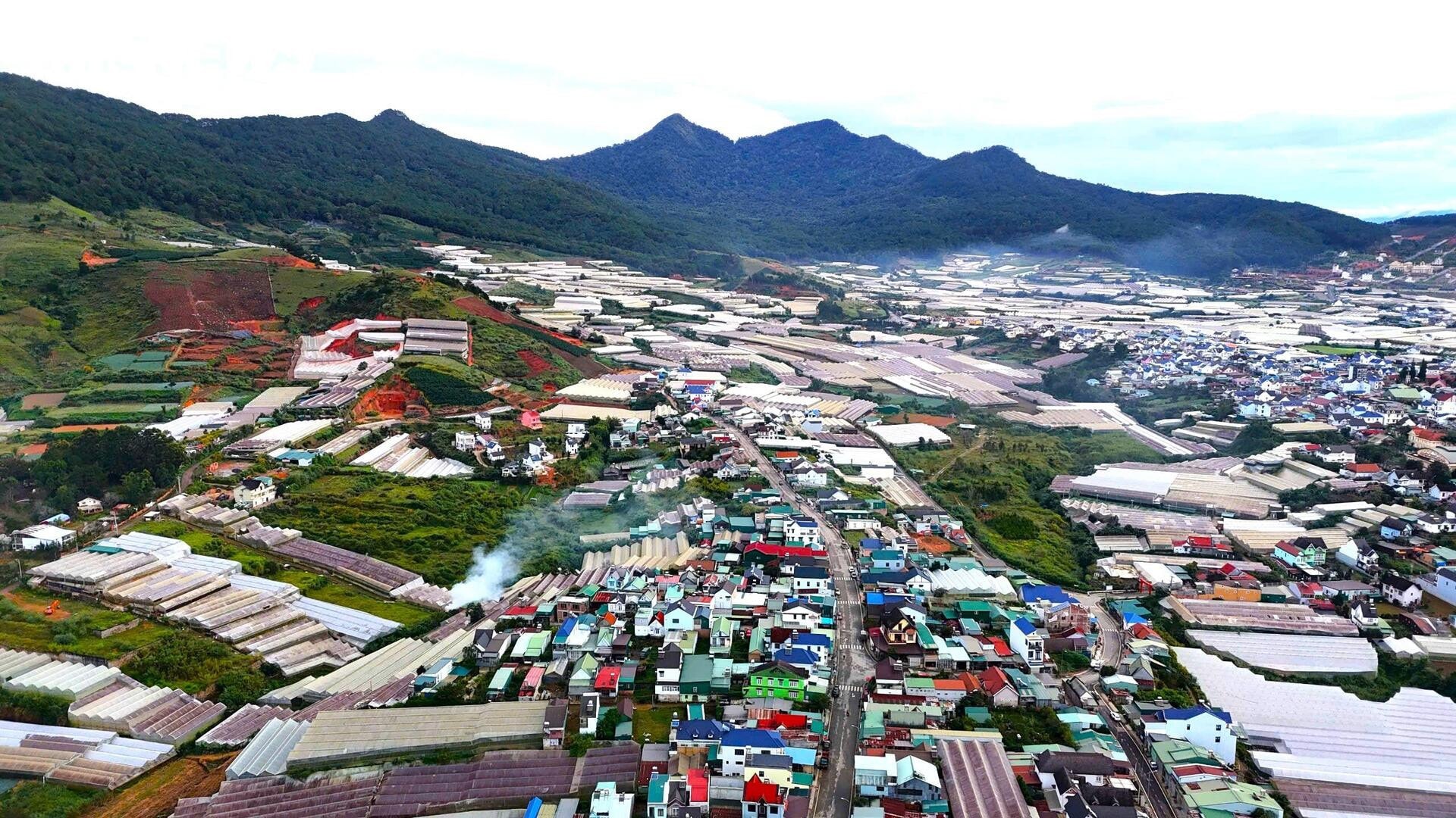 Độc đáo nghề dệt thổ cẩm của người K'ho dưới chân núi LangBiang - 2