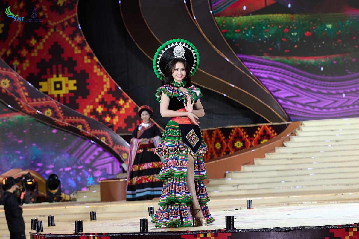 cô gái hà nội 20 tuổi đăng quang hoa hậu du lịch dân tộc việt nam 2025 hình ảnh 3 co gai ha noi 20 tuoi dang quang hoa hau du lich dan toc viet nam 2025 hinh anh 3