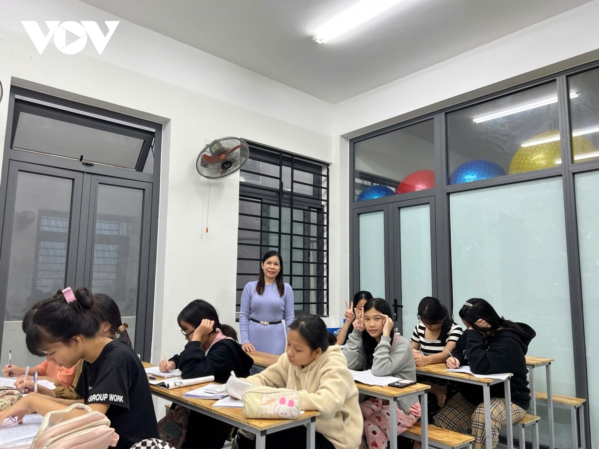 cô giáo 27 năm dạy miễn phí cho học sinh nghèo ở Đà nẵng hình ảnh 1 co giao 27 nam day mien phi cho hoc sinh ngheo o Da nang hinh anh 1