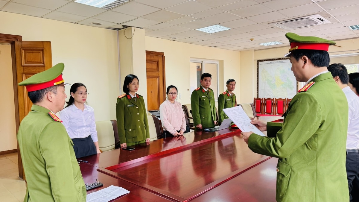 khoi to, bat tam giam 4 doi tuong vu sap lan can da song hong o lao cai hinh anh 1