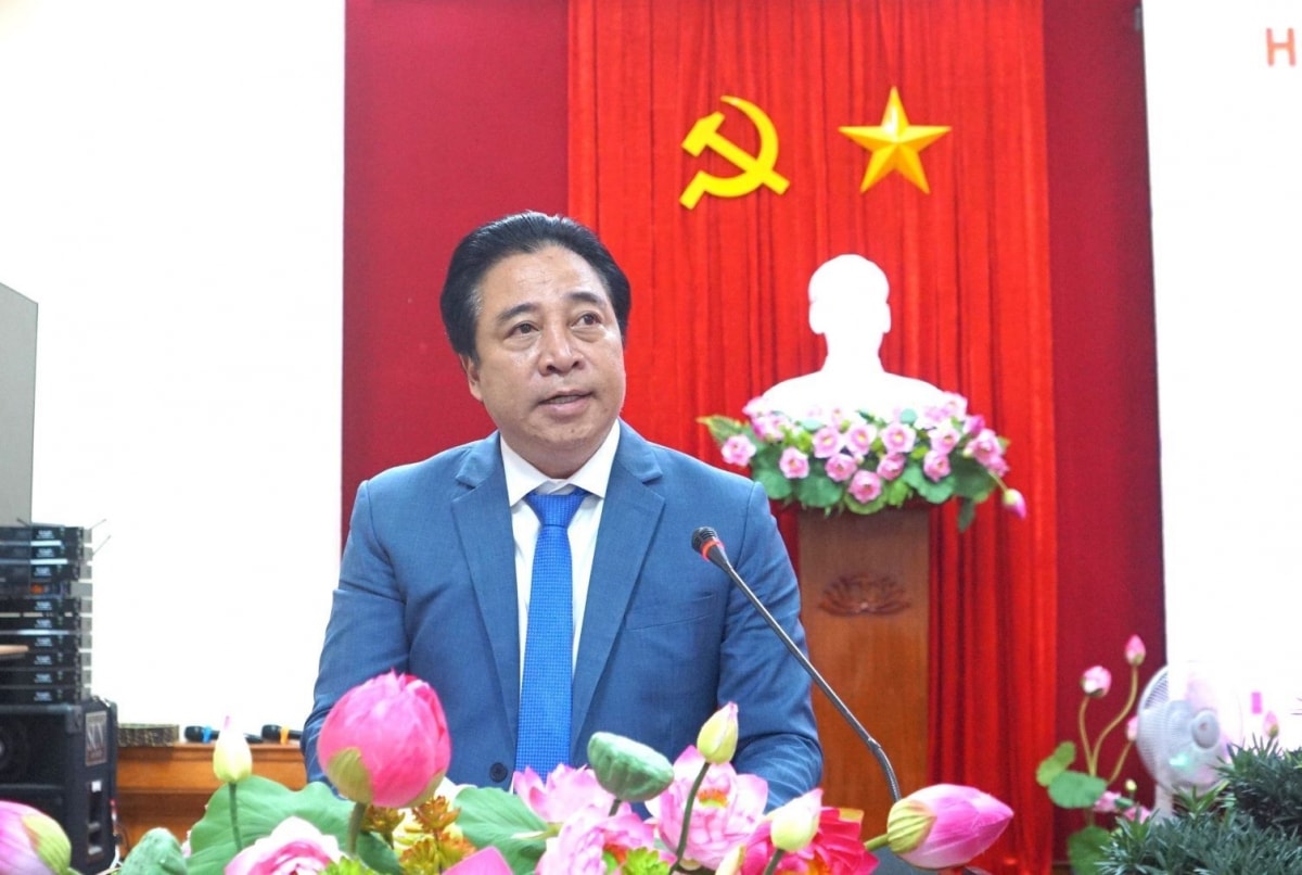 Ông nguyễn khắc toàn được bầu giữ chức chủ tịch ubnd thành phố huế hình ảnh 1 Ong nguyen khac toan duoc bau giu chuc chu tich ubnd thanh pho hue hinh anh 1