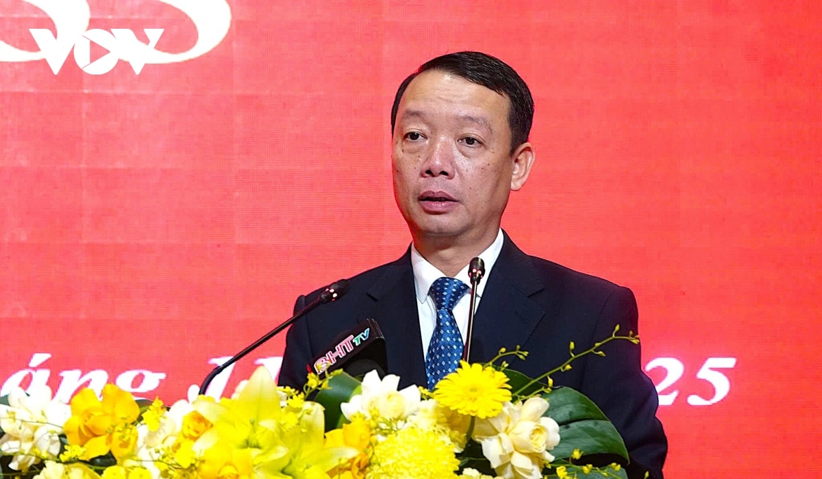 Ong phan thien Dinh duoc bau giu chuc chu tich tinh ha tinh hinh anh 1