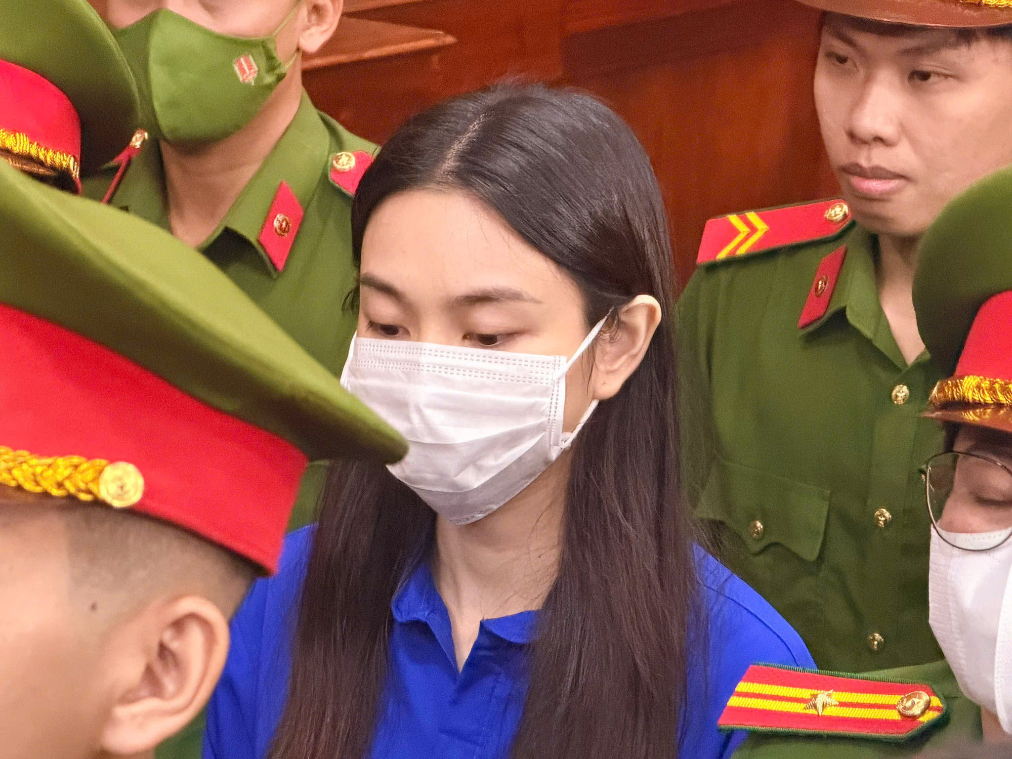 Bị cáo Nguyễn Thúc Thuỳ Tiên tại phiên tòa