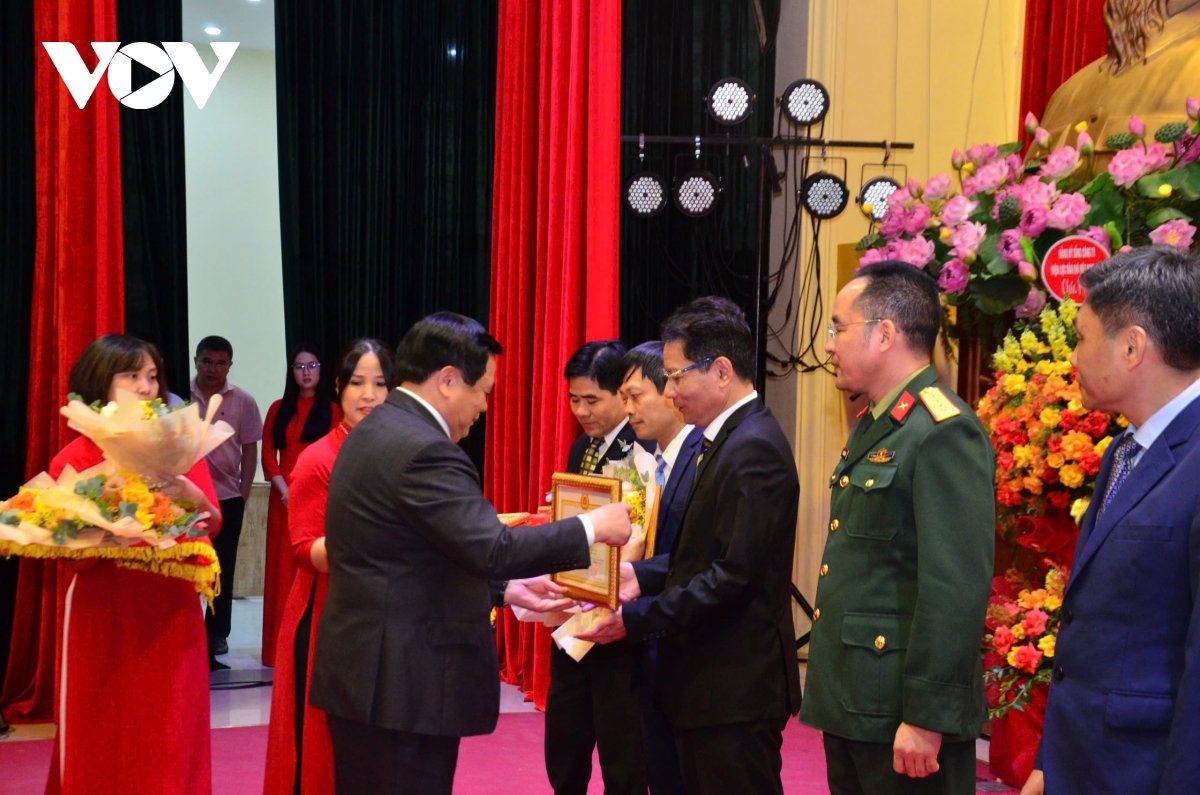 tong ket 5 nam to chuc cuoc thi chinh luan ve bao ve nen tang tu tuong cua Dang hinh anh 5