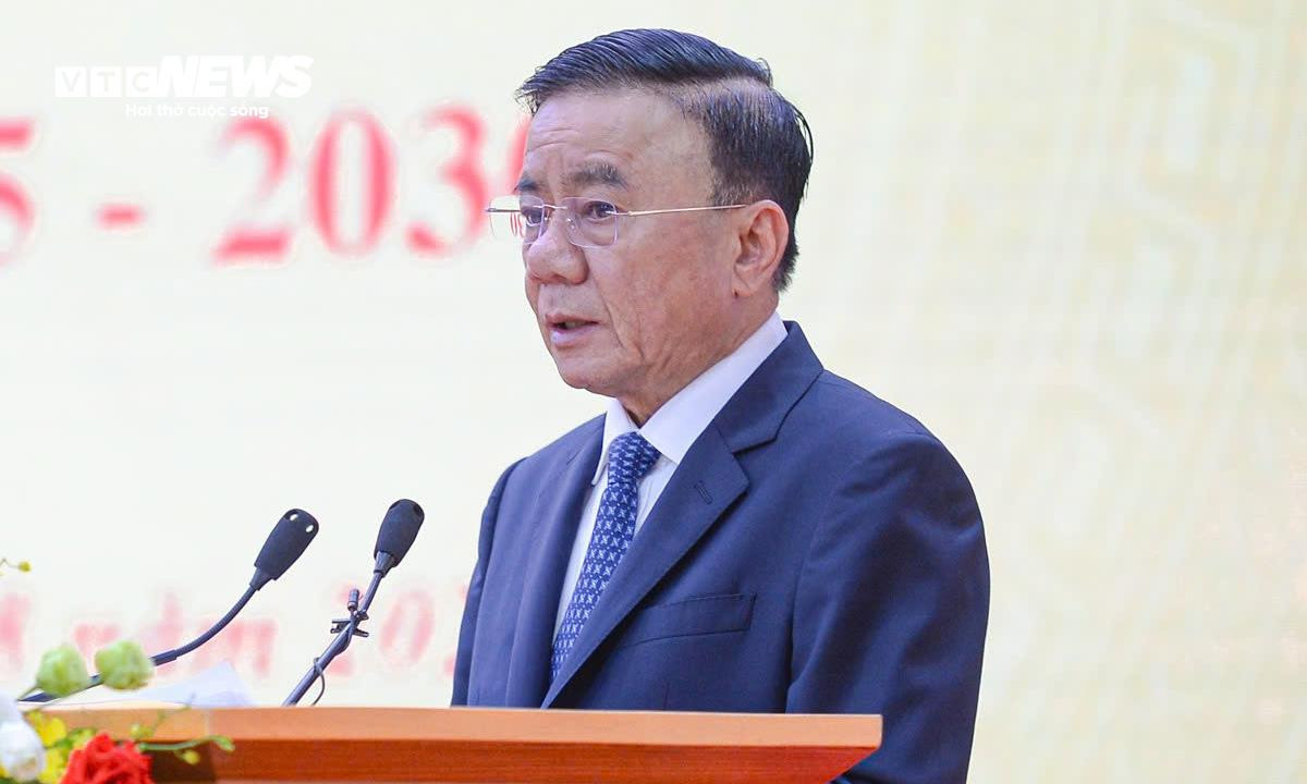Thường trực Ban Bí thư Trần Cẩm Tú.